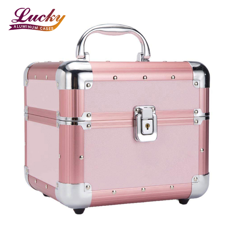 Makeup Train Case with Shoulder Strap Cosmetic Tackle Box with 4 Adjustable